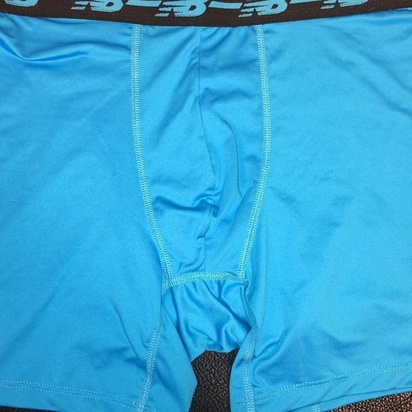 Men’s New Balance 6” Stretch Shorts Boxers Bundle 2 Pairs - Picture 2 of 9